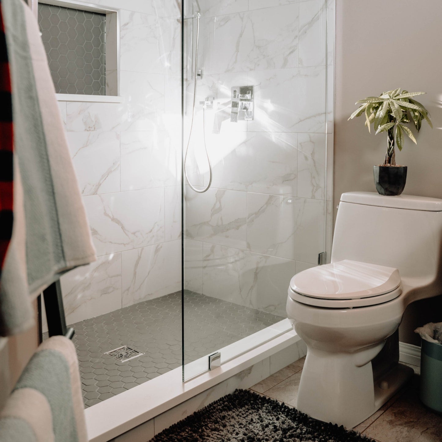 2" Grey Hexagon Tile (Non Slip)