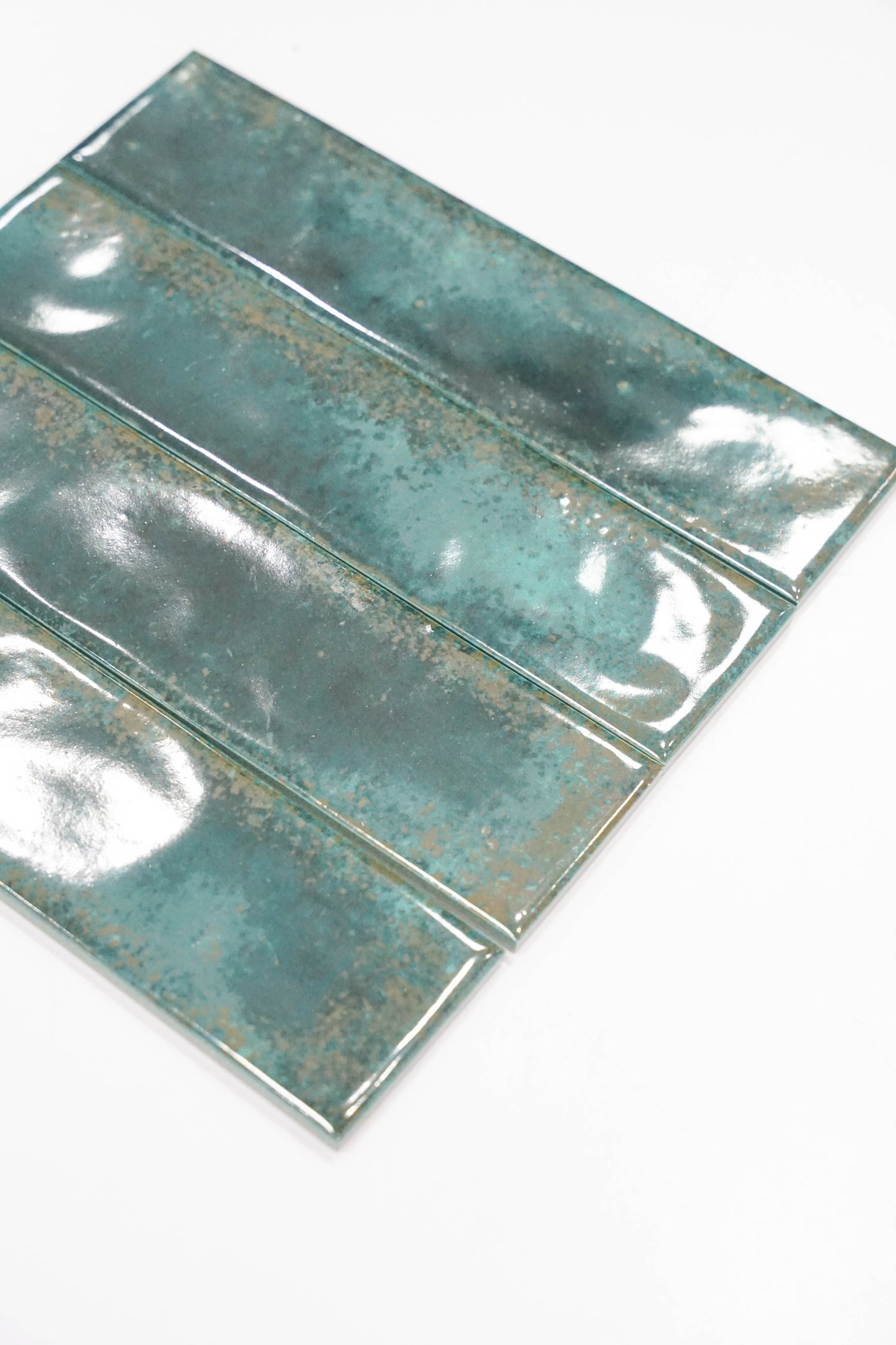 Vertical Plank Tile with Rusted Borders